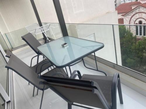 Amarousion Apartment | Aether Loft in Marousi with Shared Pool