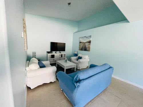 Palm Coast House | Affordable & cozy duplex close to the beach!