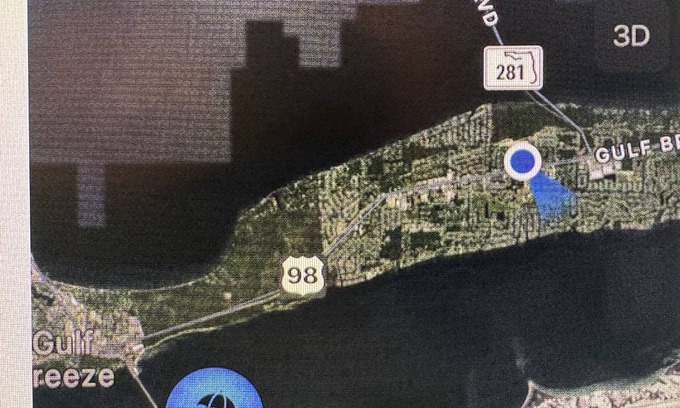 Gulf Breeze House | Affordable Townhome in Gulf Breeze Florida is ready for guest.
