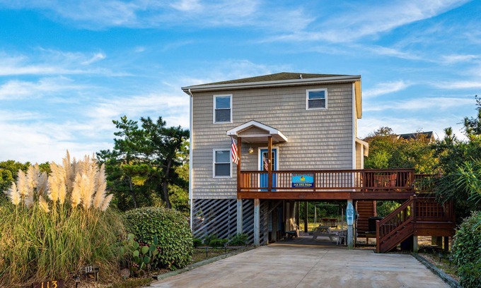 Duck House | After Dune Delight. Oceanside, 8 min walk to beach & town of Duck! Pet Friendly