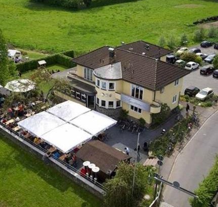 Wahlscheid Hotel | Aggerschlösschen