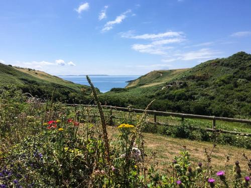 St Davids House | Agos Y Mor