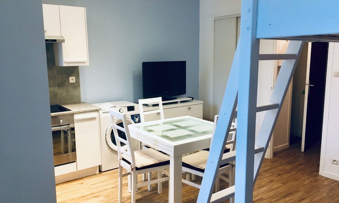Bagneres-de-Luchon Apartment | Agréable Studio Neuf Avec vue + Parking Gratuit