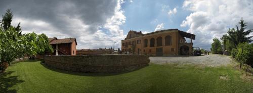 Roddi House | Agriturismo Cascina Palazzo