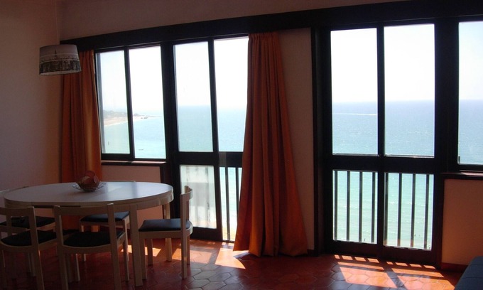 Peneco Beach Apartment | Ah Albufeira - Beautiful Apartment in front of the Beach