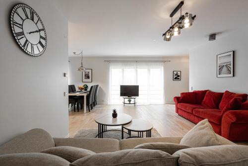 Kesklinn Apartment | AirHome - Black&White