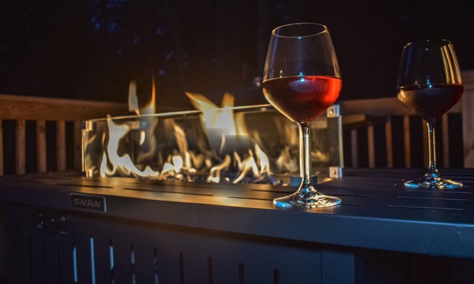 Tobyhanna Cottage | AJOUPA🏕:Dog 🐕 friendly, lake view, Mega Arcade + Hot Tub.