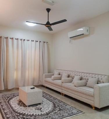 Ash Sharqiyah North Governorate Apartment | Al Khashabah Apartment شقة في طريق إزكي - سناو