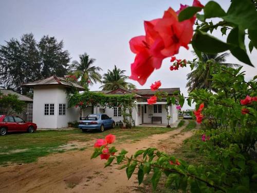 Kota Bharu House | ALA Beach Lodge - Markisa Homestay