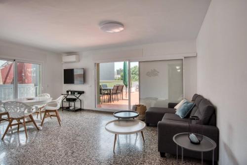 Platja d'Aro Apartment | Albatros Apartament per 5 persones en ple centre amb gran terrassa i aparcament a 5 minuts de la Platja Gran