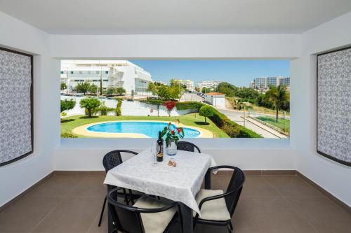 Correeira Apartment | AlbufeiraMar Apartment