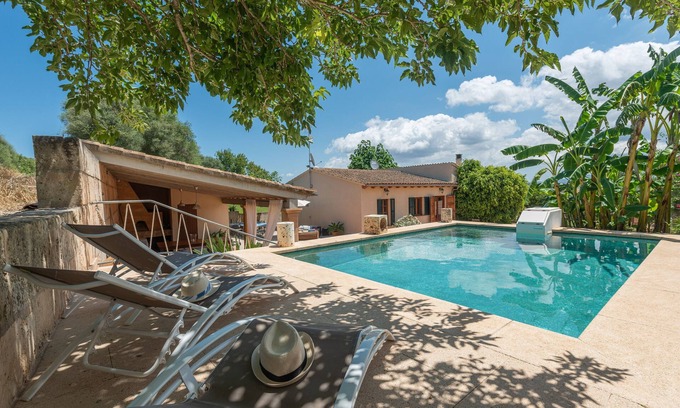Santa Margalida Villa | ALCUDIOLA - Villa with private pool in Santa Margarita. Free WiFi