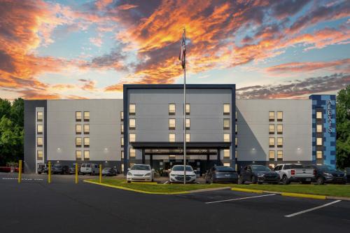 Nashville Hotel | Alexis Inn and Suites Hotel