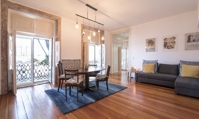 Santo Estevao Apartment | Alfama Concept by Homing