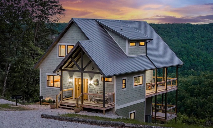 Frenchburg Cottage | All New Firefly Cottage in the Woods Overlooking Red River Gorge Geological area