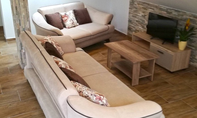 Lukoran Apartment | All New Seafront Apartment Yvonne, Sleeps 5