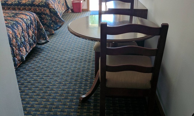 Rock Falls Hotel | All Seasons Motel