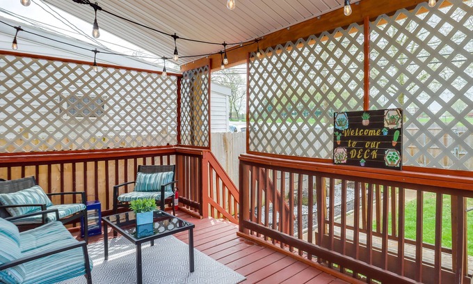 Allentown House | Allentown Townhome w/ Deck - 3 Mi to PPL Center!