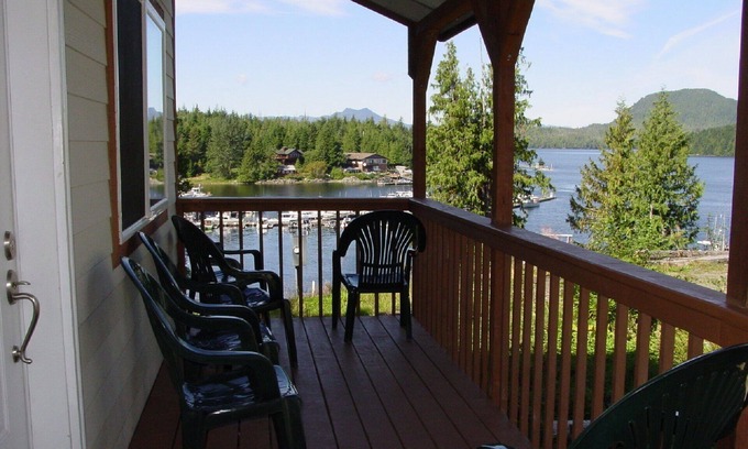 Ketchikan House | Almost Home VR 5-Bdrm, 5 Bath overlooking Knudson Cove Marina. Fishermen welcome