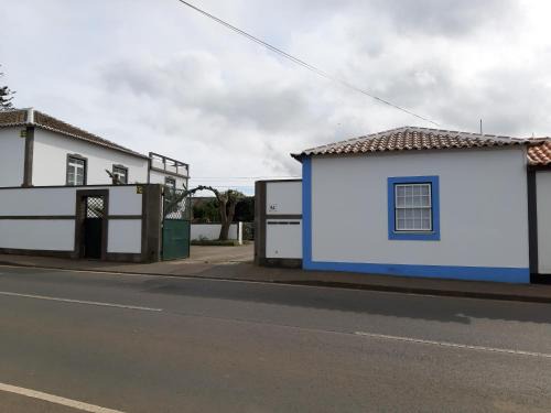 Praia da Vitoria Apartment | Alojamento Local de Santa Catarina