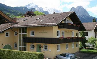 Garmisch-Partenkirchen Apartment | Alpenhof Garnihotel & Ferienwohnungen