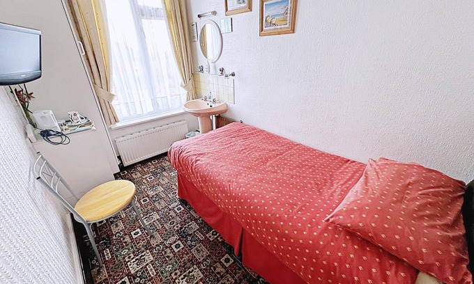 Cleethorpes House | Alpin Guest House