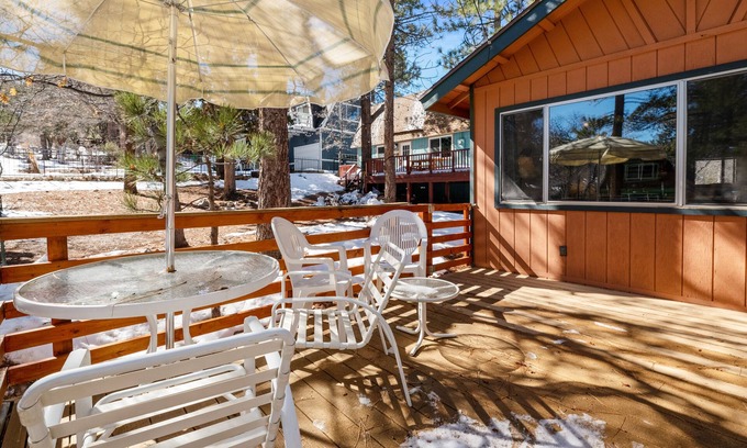Sugarloaf Cabin | Alpine Whiskey Lodge - Fireplace, Deck, Barbecue, Close to Hiking Trails