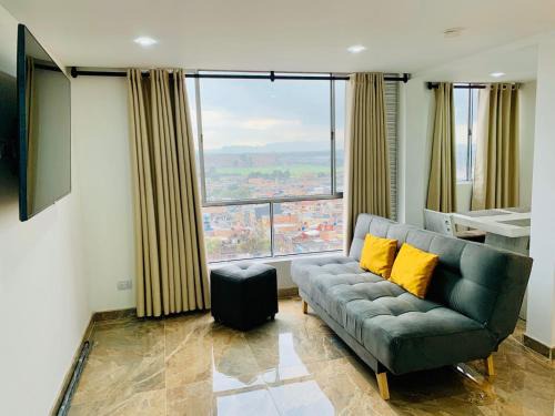 Fontibon Apartment | Alquiler Apartamento en Bogotá cerca al aeropuerto-Colibri Dorado-by-wonderlust