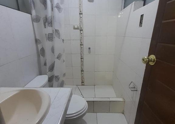 San Martin de Porres Apartment | Alquilo Cuarto Av Bertello (3 Cdras Tottus Av Canta Callao)
