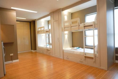 Guadalupe Nuevo Apartment | ALTEAN Apartments - Isabela Room
