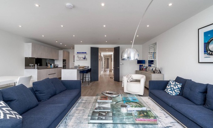 Mortlake Apartment | ALTIDO Spectacular 3-bed flat overlooking river Thames