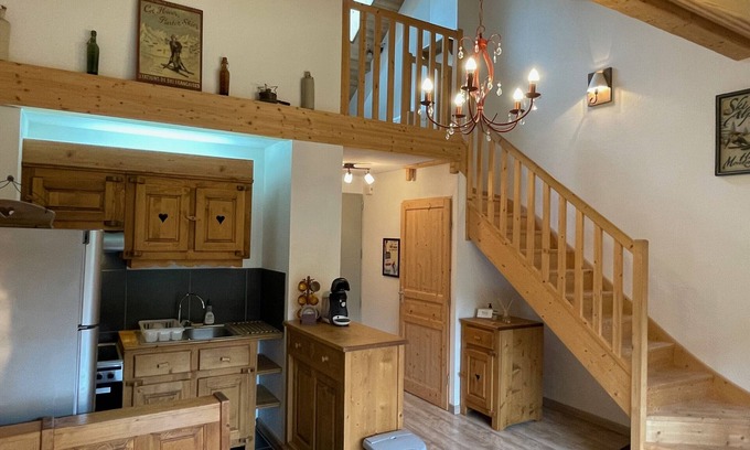Laveissiere Apartment | ALTURA T2 Duplex wifi au pied des montagnes