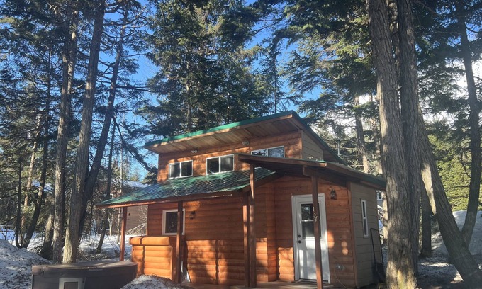 Girdwood Cabin | Alyeska Spruce Cabin