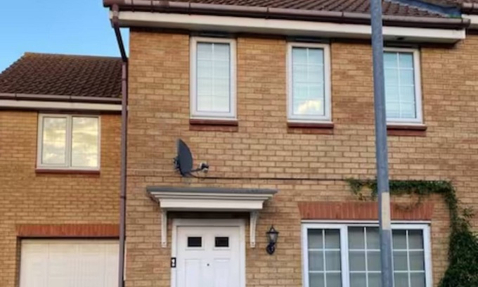 Gorleston-on-Sea Apartment | Amama's Cabin