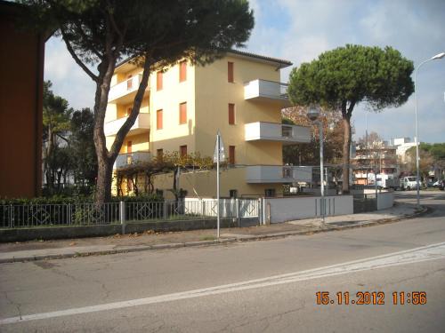 Lido Adriano Apartment | Amanda Appartamenti Trilocali