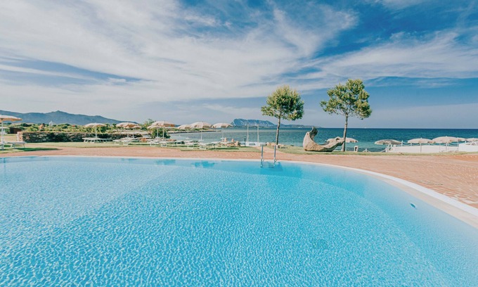 San Teodoro City Centre Hotel | Amasea Resort
