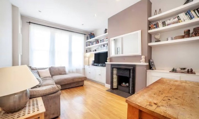 Herne Hill Apartment | Amazing 2BDR apt near park, Herne Hill