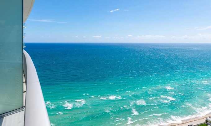 Hollywood South Central Beach Apartment | Amazing Apartments at Lyfe Resort and Residences