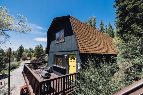 Moonridge House | Amazing Cabin - Close To Ski Resort and Village