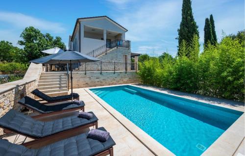 Golas House | Amazing Home In Golas With Wifi