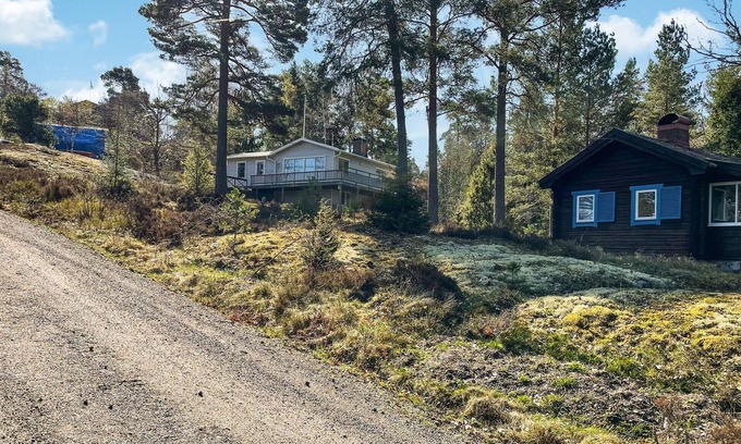 Ingaro House | Amazing home in Ingarö with kitchen