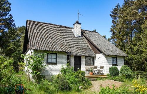Bedegaard House | Amazing Home In Nexø With Kitchen