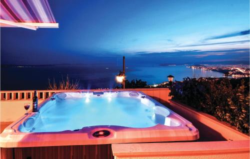 Podstrana House | Amazing Home In Podstrana With House Sea View