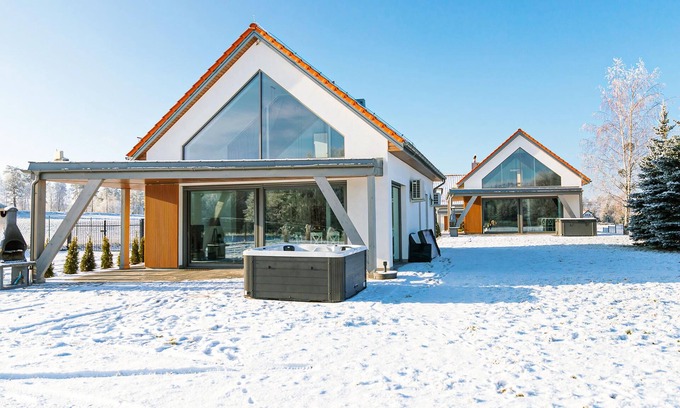 Faszcze House | Amazing home in Ryn with sauna