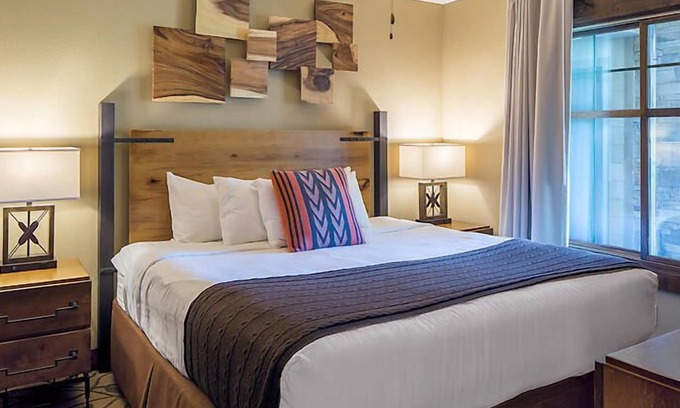 Big Cedars Resort | Amazing Paradise Point Resort in Hollister!
