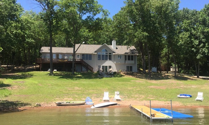 Shell Knob House | Amazing Secluded and Private 4500 sf 5 BR 4 BA lake Cove