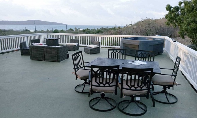 Cotton Valley Cottage | Amazing View with Hot Tub