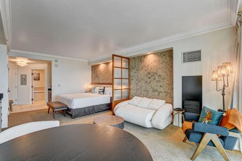 Las Vegas Apartment | Amber Crest at The MGM Signature Tower 3