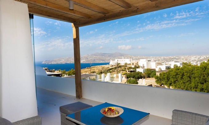 Agios Ioannis Villa | Ambiente Villas -5 Bd Villa Mykonos-agios Ioannis