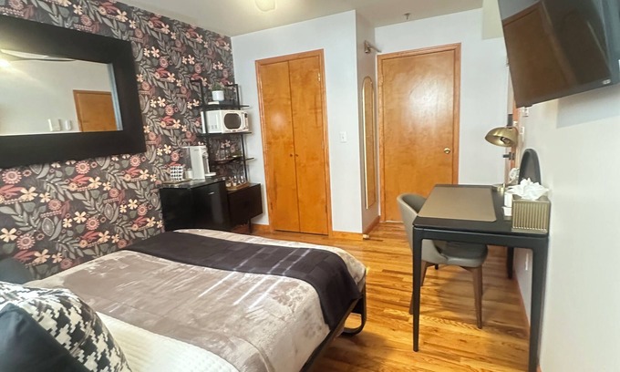 North Ironbound House | Amelia Suites Newark – Cozy stay with AC, Wi-Fi & NYC access!